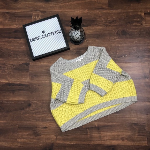 Oversized Victoria’s Secret Knit Sweater - Picture 2 of 6